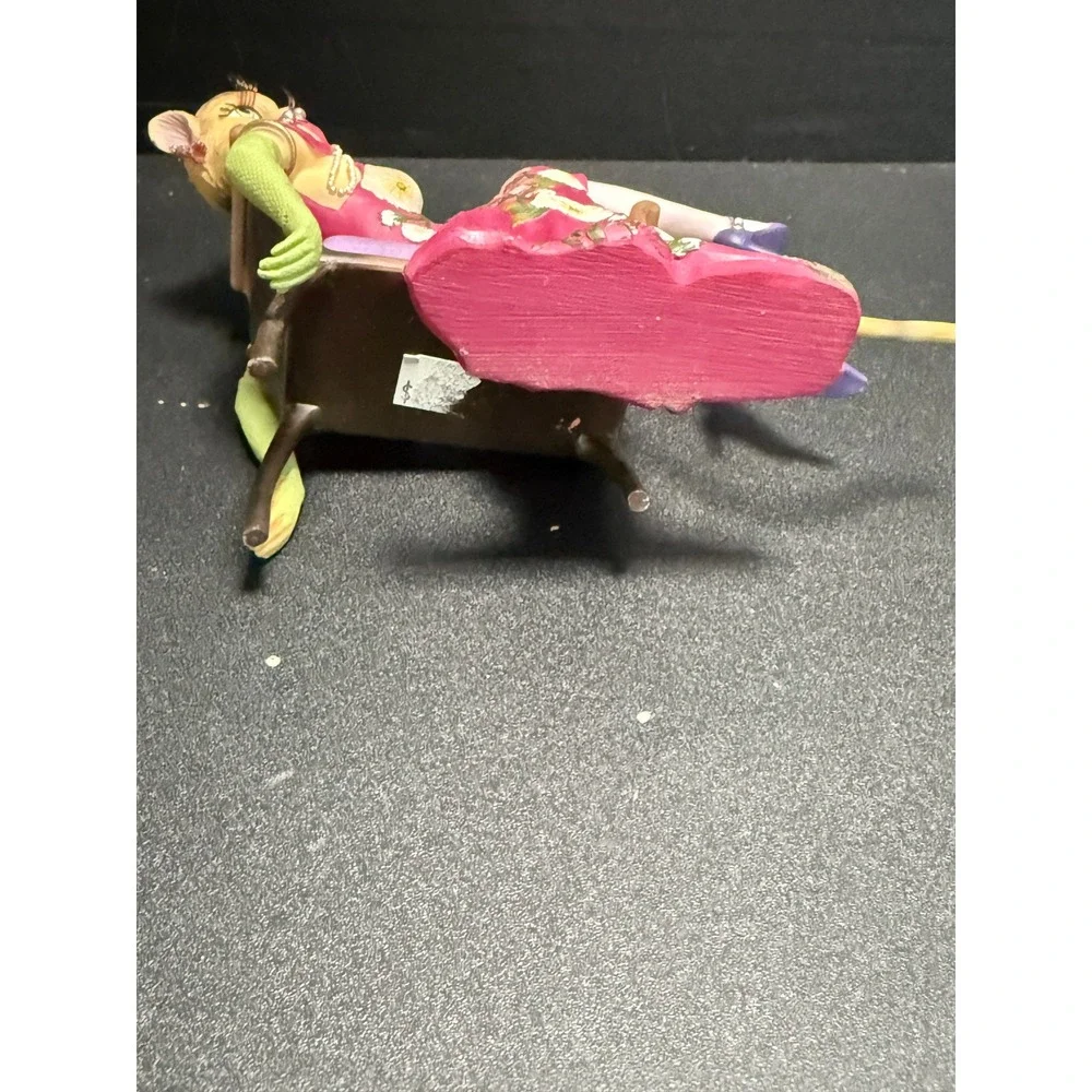 Margaret Le Van Collectible Figurine Katty Diva Cat Figurine Whimsical Kitsch
